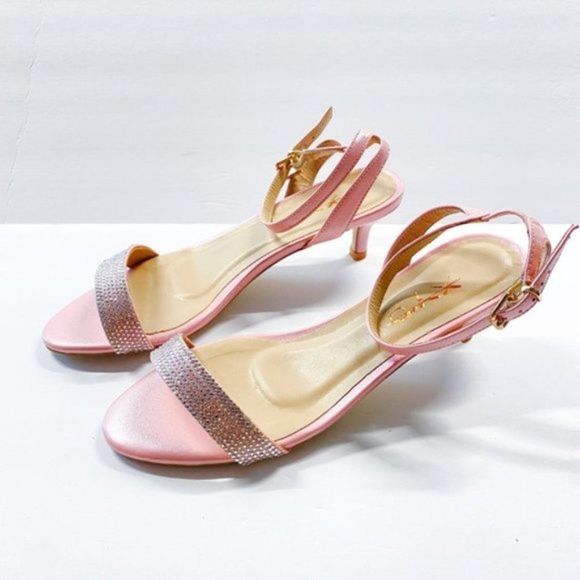 Size 7 pink sandals - Picture 3 of 6